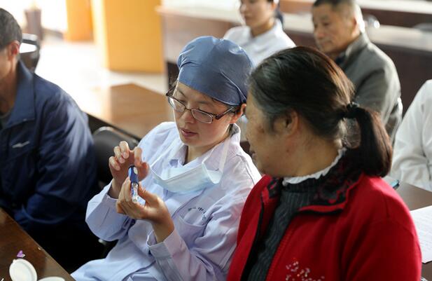 讲解皮内注射技巧.jpg 讲解皮内注射技巧.jpg