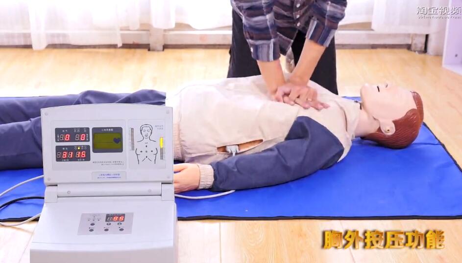 胸外按压操作